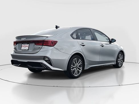 Used 2024 Kia Forte GT-Line image 5