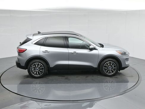 Used 2022 Ford Escape SEL image 43