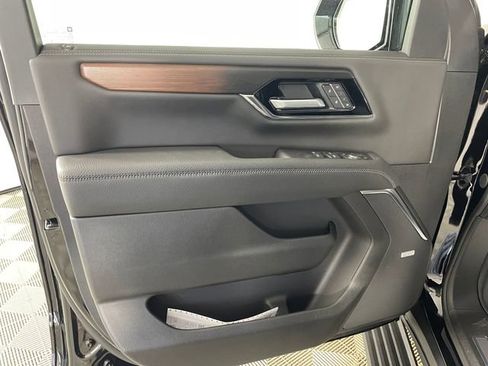 New 2026 GMC Yukon Denali w/ Denali Reserve Package image 13