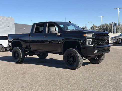 Used 2021 Chevrolet Silverado 2500 LTZ w/ Z71 Chrome Sport Edition AWD/4WD image 4