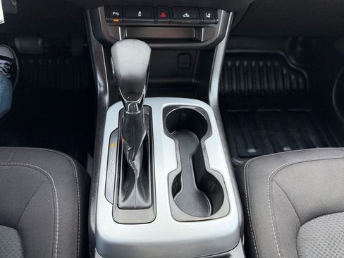 Used 2022 Chevrolet Colorado LT w/ Fleet Safety Package image 25