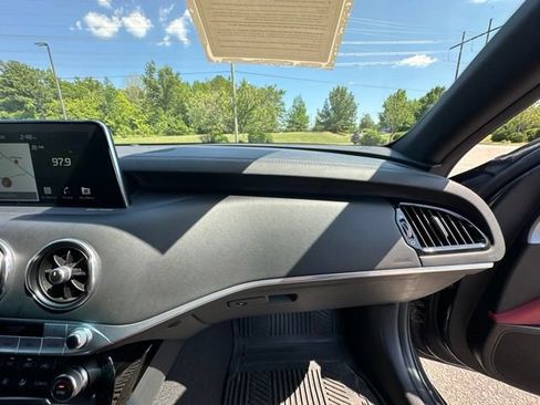 Used 2021 Kia Stinger GT1 RWD image 16