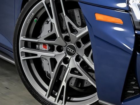 Used 2022 Audi R8 V10 performance AWD/4WD image 3