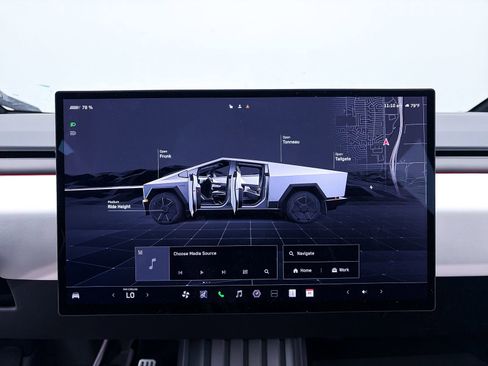 Used 2024 Tesla Cybertruck AWD Crew Cab image 18