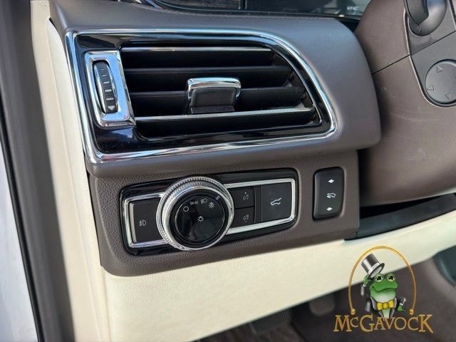 Used 2021 Lincoln Navigator L Black Label w/ Special Edition Package AWD/4WD image 16