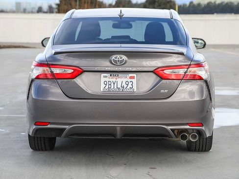 Used 2020 Toyota Camry SE image 6