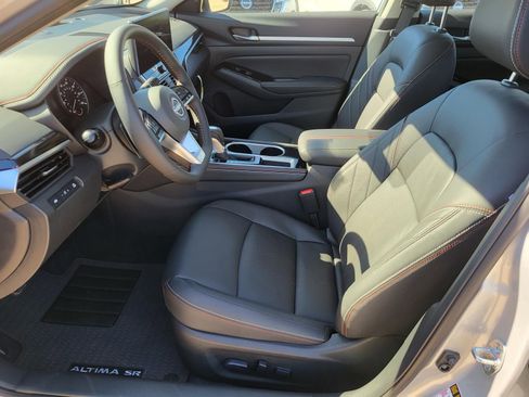 New 2025 Nissan Altima 2.5 SR image 18