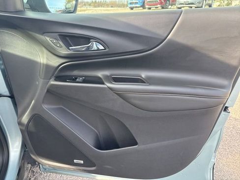 Used 2022 Chevrolet Equinox Premier AWD/4WD image 23
