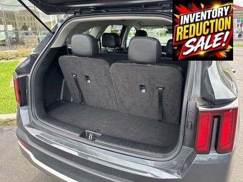 Used 2024 Kia Sorento S AWD/4WD image 14