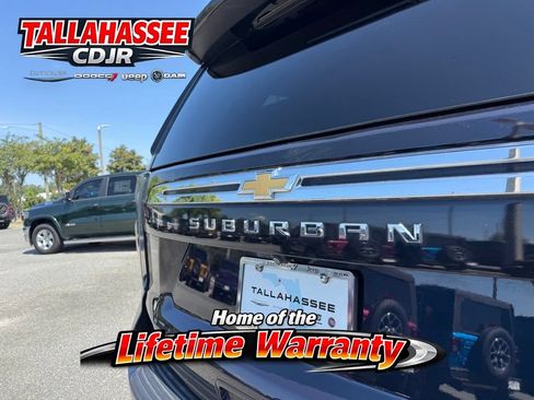 Used 2024 Chevrolet Suburban LT AWD/4WD image 5