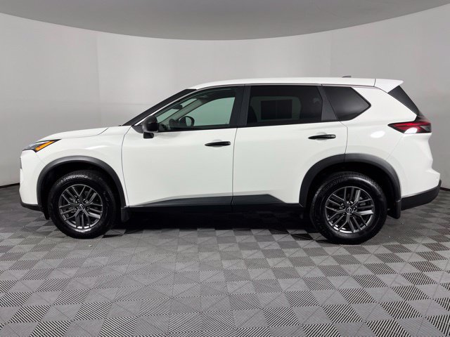 Certified 2025 Nissan Rogue S FWD image 7