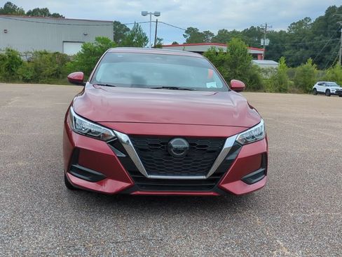 Used 2022 Nissan Sentra SV w/ Lighting Package FWD image 2