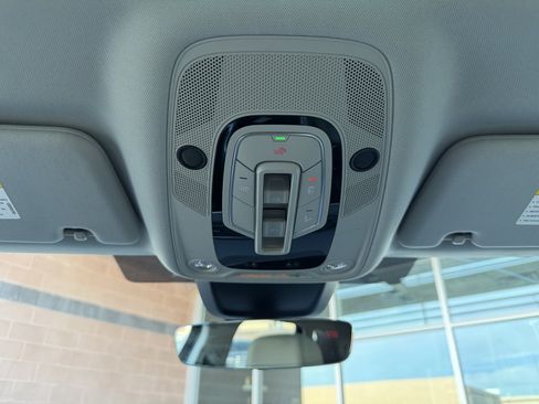 Used 2024 Audi Q8 e-tron Premium Plus w/ Premium Plus Package AWD/4WD image 26