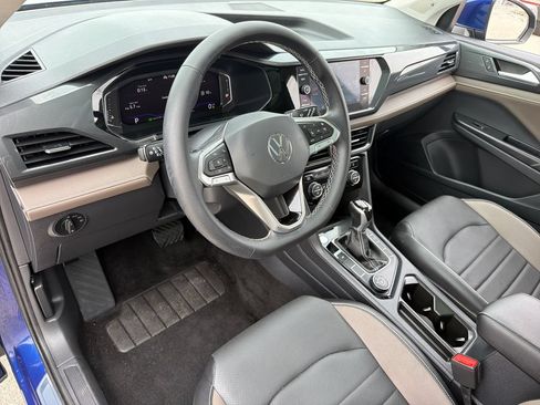 Certified 2023 Volkswagen Taos SEL AWD/4WD image 8