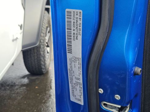 New 2026 Jeep Compass Limited image 30