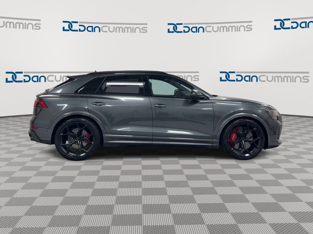 Used 2026 Audi RS Q8 performance AWD/4WD image 9