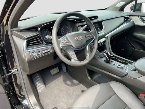 New 2025 Cadillac XT5 Premium Luxury w/ Technology Package image 9