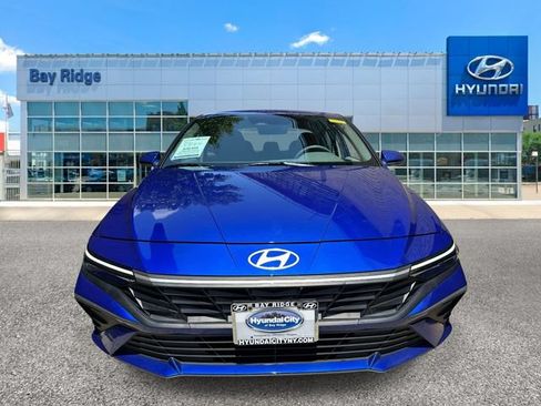 Used 2024 Hyundai Elantra SEL FWD image 7