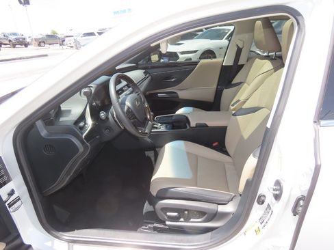 Used 2020 Lexus ES 350 w/ Premium Package FWD image 22
