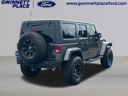 Used 2016 Jeep Wrangler Unlimited Sahara AWD/4WD image 5