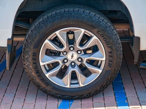 Used 2020 Chevrolet Silverado 1500 RST w/ All-Star Edition AWD/4WD image 9