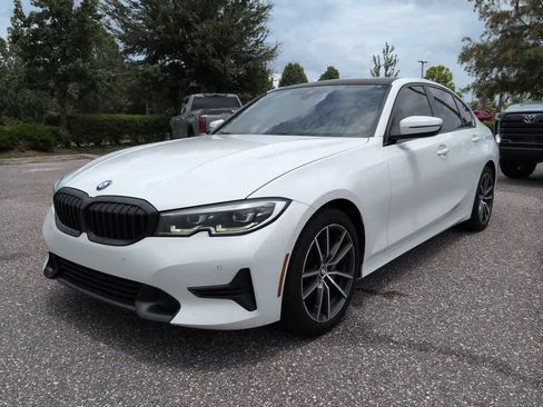 Used 2019 BMW 330i Sedan w/ Convenience Package RWD image 2