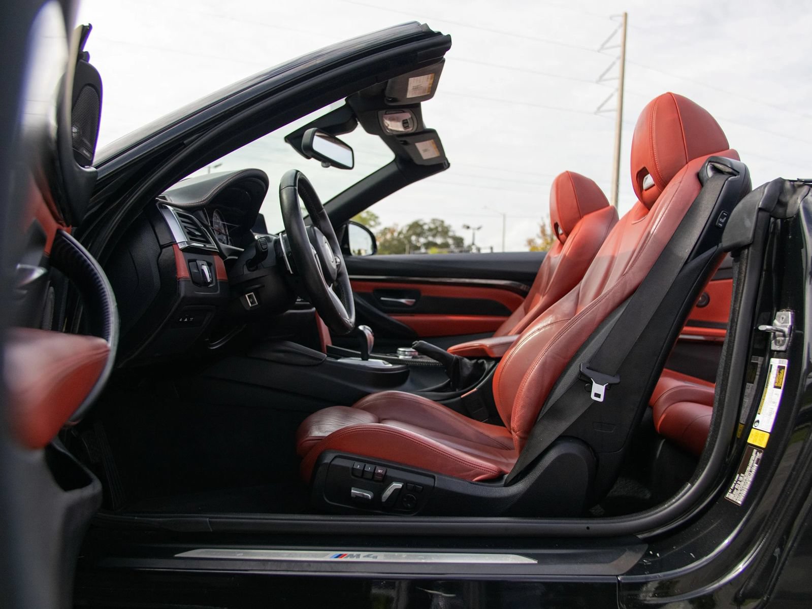Used 2016 BMW M4 Convertible RWD image 20