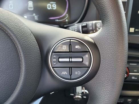 New 2025 Kia Soul LX image 27