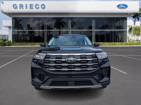 New 2026 Ford Explorer Active RWD image 3