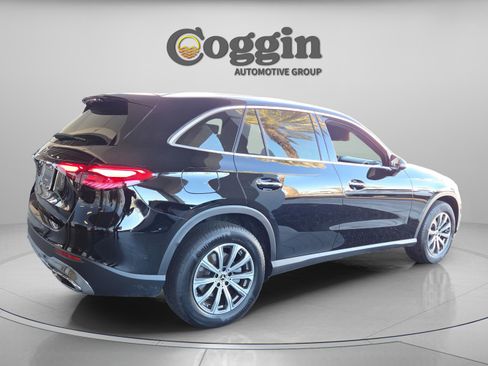 Certified 2026 Mercedes-Benz GLC 300 image 4