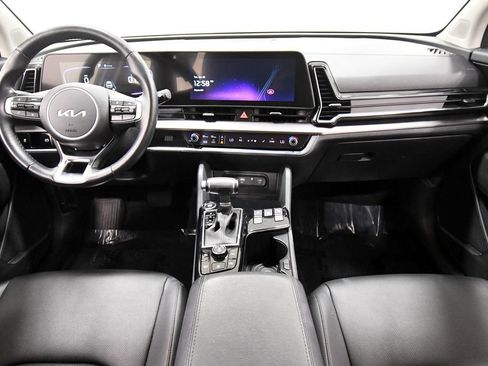Certified 2023 Kia Sportage EX AWD/4WD image 3