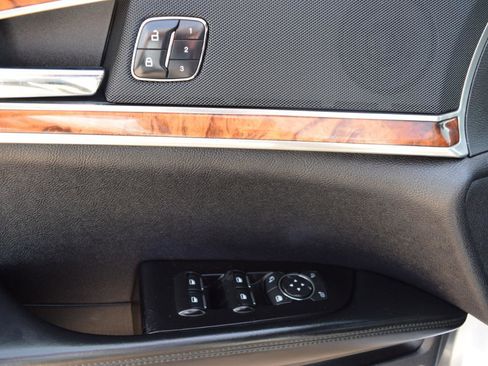 Used 2016 Lincoln MKX Reserve w/ Climate Package FWD image 17