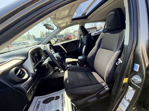 Used 2013 Toyota RAV4 XLE AWD/4WD image 31