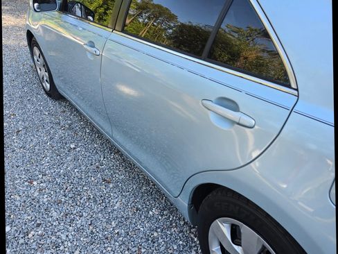 Used 2007 Toyota Camry LE FWD image 19
