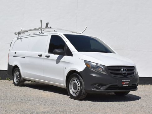 Used 2020 Mercedes-Benz Metris image 35
