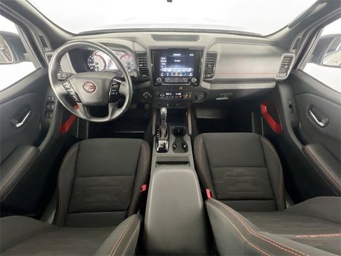 Used 2022 Nissan Frontier PRO-4X w/ Technology Package image 10