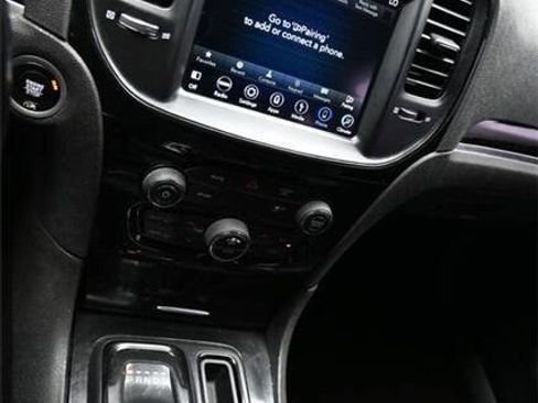 Used 2019 Chrysler 300 S image 24