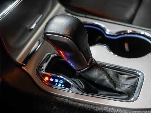 Used 2021 Jeep Grand Cherokee Limited image 21