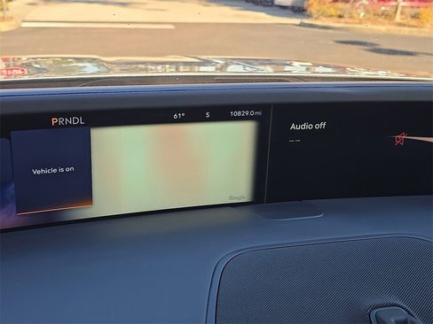 Certified 2024 Lincoln Nautilus Reserve w/ Equipment Group 203A image 28