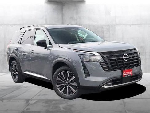 New 2026 Nissan Pathfinder Platinum AWD/4WD image 2