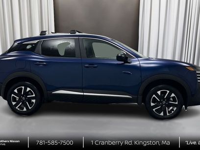 New 2026 Nissan Kicks SV w/ Cold Weather Package