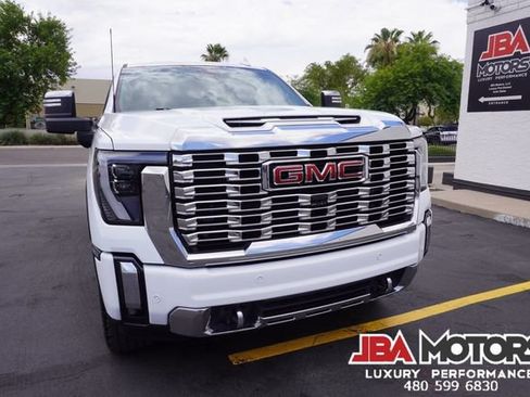 Used 2024 GMC Sierra 2500 Denali w/ Denali Reserve Package AWD/4WD image 32