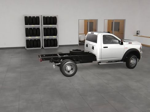 New 2023 RAM 5500 Tradesman AWD/4WD image 6