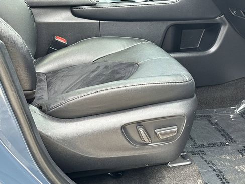 Used 2024 Toyota Grand Highlander AWD Hybrid image 13