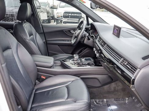 Used 2019 Audi Q7 3.0T Premium image 28