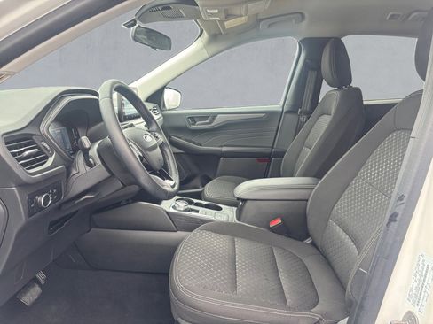 Used 2023 Ford Escape Active image 11