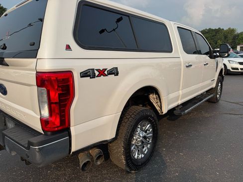 Used 2018 Ford F250 Lariat w/ Lariat Ultimate Package AWD/4WD image 11