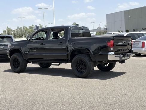 Used 2019 Toyota Tacoma SR5 RWD image 8
