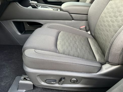 New 2026 Nissan Pathfinder SV AWD/4WD image 25
