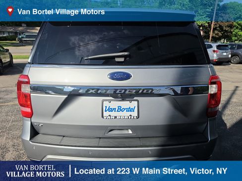 Used 2021 Ford Expedition XLT AWD/4WD image 6